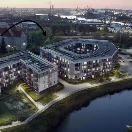 Prime Riverside In The Old Town Neighborhood , Private Garden Gdańsk